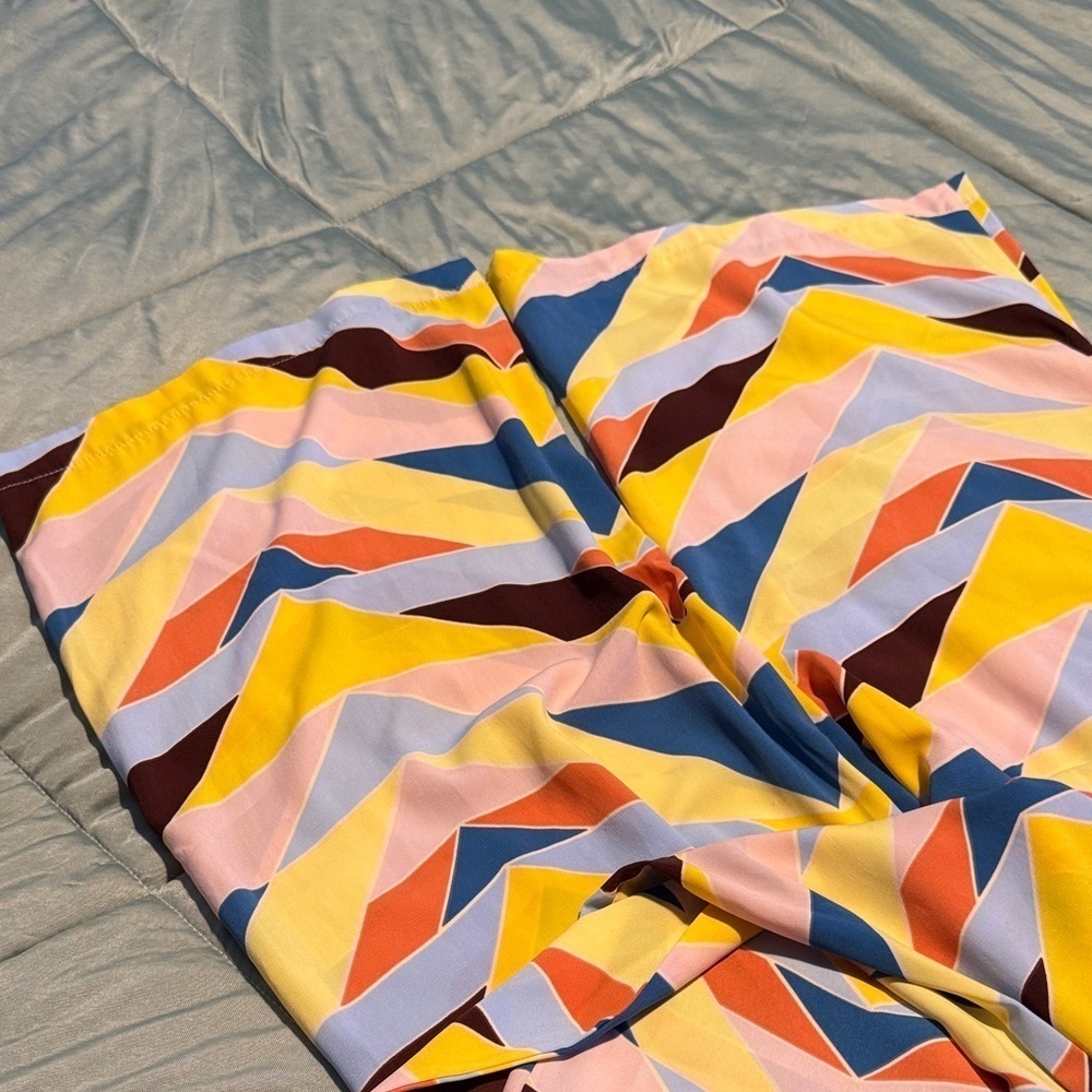 Colorful Geometric Patterned Pants - Picture 5 of 7